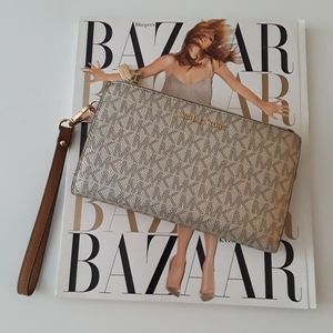 Michael Kors Double Zip Wristlet/Wallet